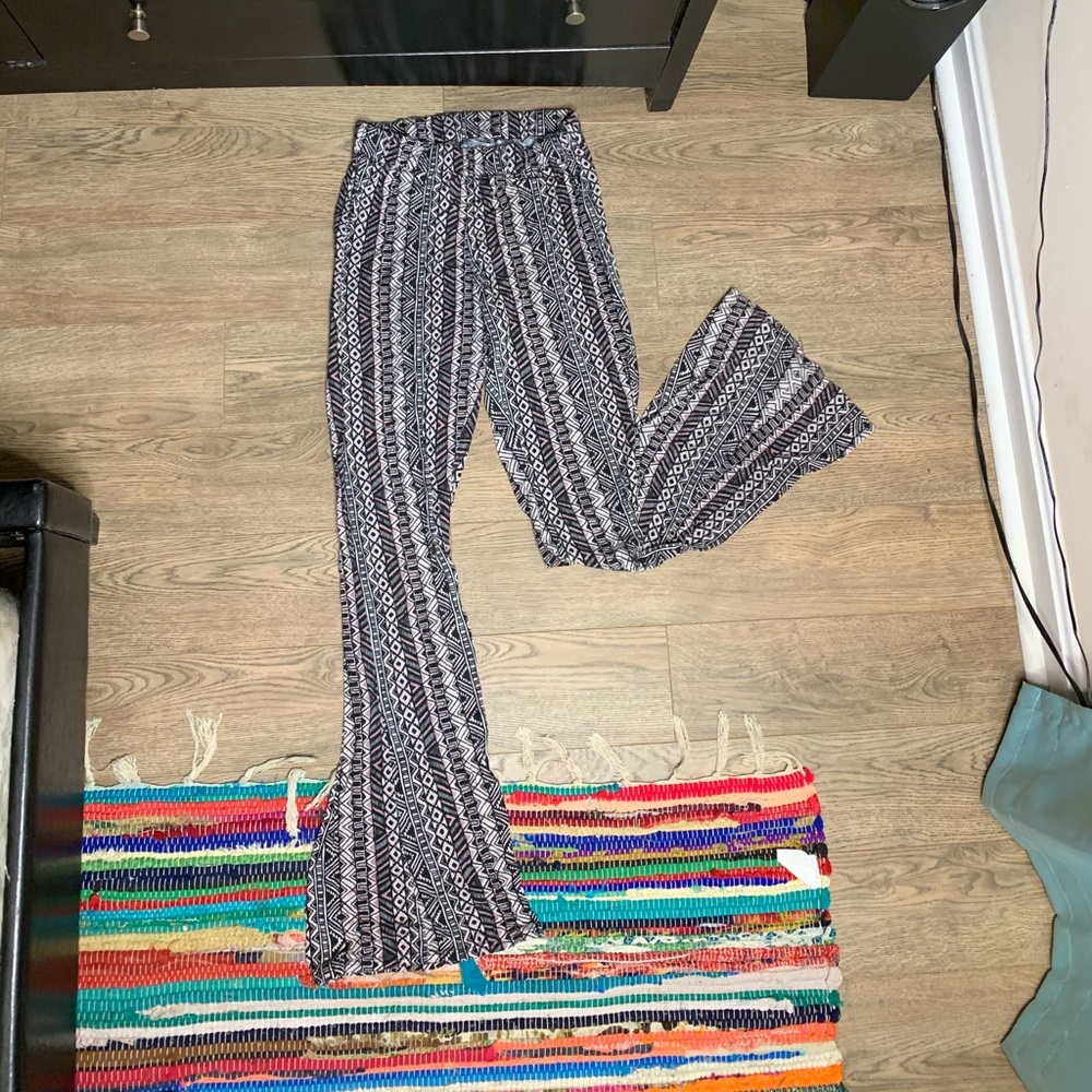 Flare pants - Picture 3 of 7